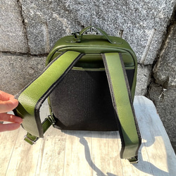 <50%OFFSALE> 毎日の通勤通学にピッタリな 牛革リュック（本革）GREEN 8枚目の画像