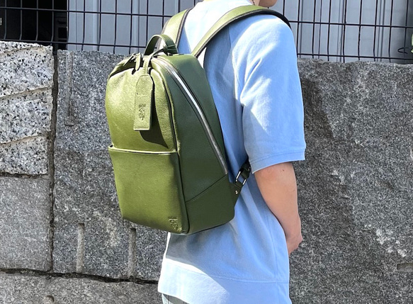 <50%OFFSALE> 毎日の通勤通学にピッタリな 牛革リュック（本革）GREEN 3枚目の画像