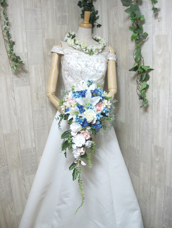 カサブランカのキャスケードブーケ♪ブートニア付き♪生花みたいに綺麗な造花です♪高品質なのに安い バラ デルフィニューム #ダリア #カラー #カラーリリー