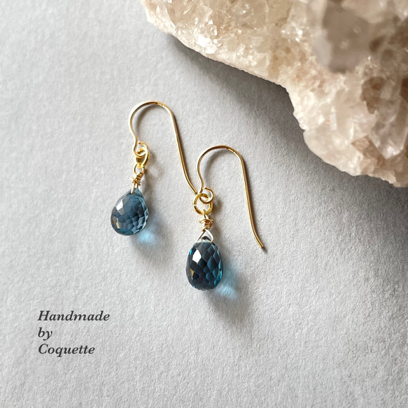 【天然石＊ロンドンブルートパーズ×淡水パール・ピアス 】No.136 天然石＊ロンドンブルートパーズ×淡水パール・ピアス 】No.136