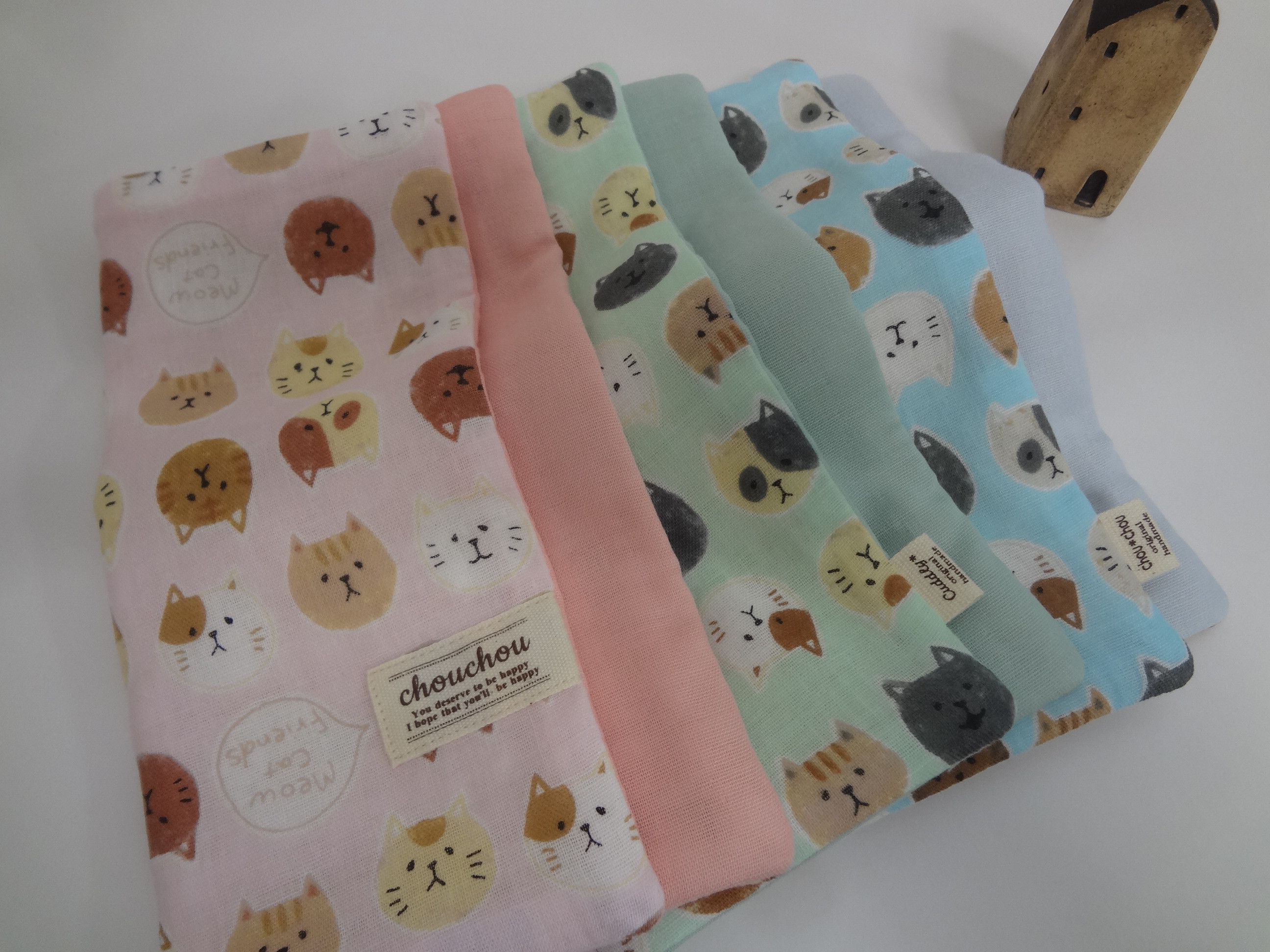 大きめ*猫CAT*やわらかガーゼハンカチ4枚セット*ハンドメイド 大きめ*猫CAT*やわらかガーゼハンカチ4枚セット*ハンドメイド