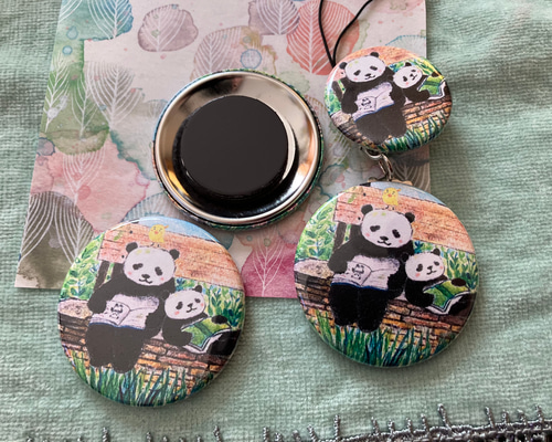 イラストパンダ【缶バッチ、ストラップ、マグネット、4個セット