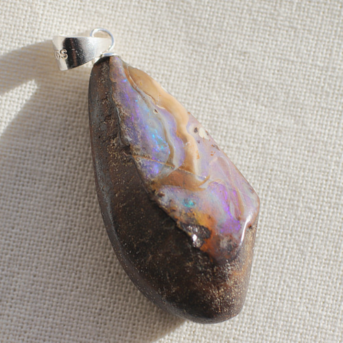 ボルダーオパール ペンダントトップ 27mm ［a051］ ペンダントトップ