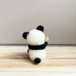 おすわりパンダちゃん　羊毛フェルト 3枚目の画像