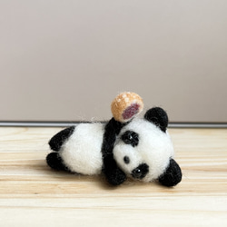 yano-kun 羊毛フェルト 作品 双子パンダちゃんのいちご狩り ハンドメイド 羊毛フェルトで作った双子のパンダちゃん紫and