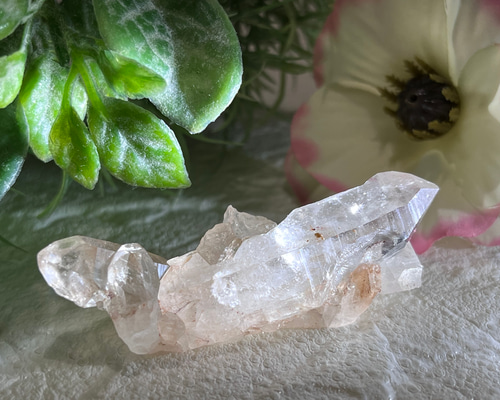 ヒマラヤ✨ レインボー　マニカラン産　ピンク水晶  原石　クラスター ヒマラヤ✨ レインボー マニカラン産 ピンク水晶 原石