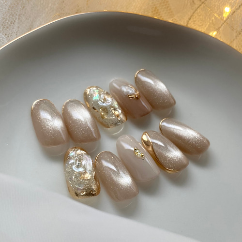 シャンパンゴールドのきらめき ︳ ネイルチップ ブライダル