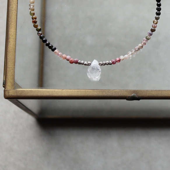 ヒマラヤ水晶 × マルチカラー トルマリン × カレンシルバー　華奢でシンプルなブレスレット 2枚目の画像