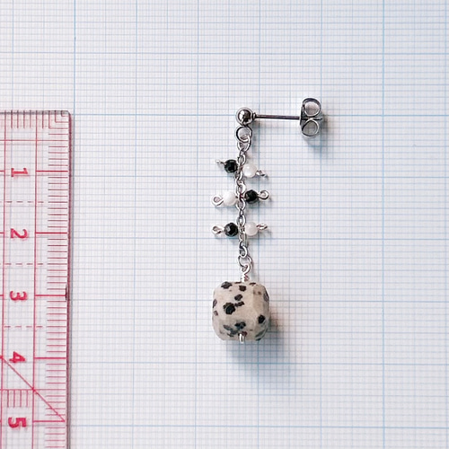 ダルメシアンジャスパーのピアスC/ピアス金具変更、イヤリングに変更