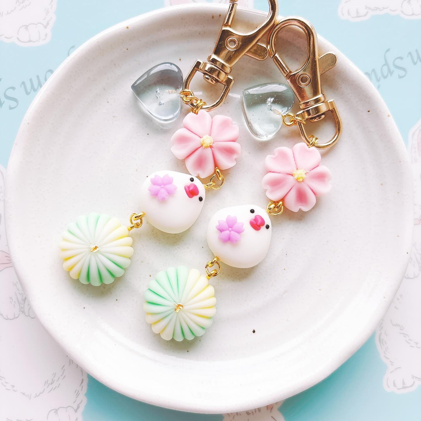 花見団子カラーの和菓子キーホルダー フェイクスイーツ 練り切り 樹脂 