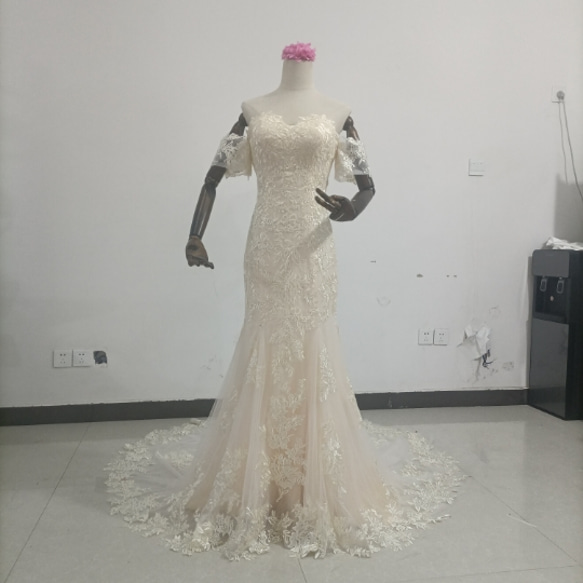 美品！ウエディングドレス 薄シャンパンの色 マーメイドライン  