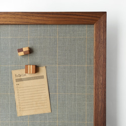 木製フレーム × 選べるファブリック  のマグネットボード 《ウォールナット材》約A4サイズ 10枚目の画像