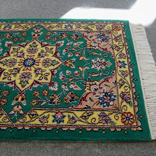 ペルシャ手織り絨毯 ナイン 77×52cm ペルシャ手織り絨毯 ナイン 77×52cm | Decorworks