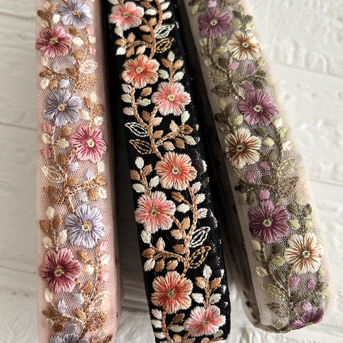 インド刺繍 2m リボン・テープ 夢みぃ 通販｜Creema(クリーマ) 17523432