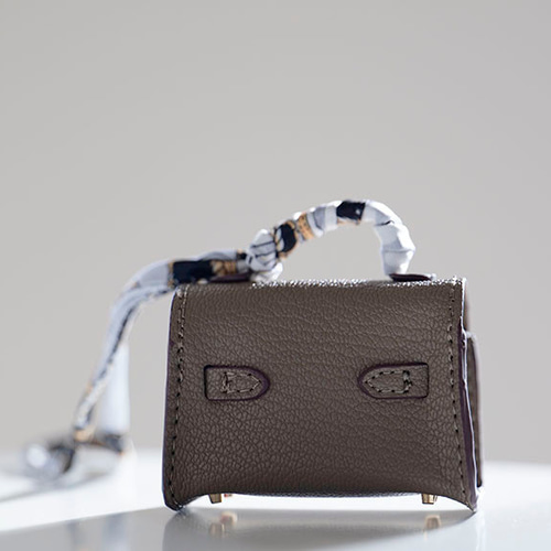 イヤホンケース ポーチ バッグチャーム AirPods AirPods Pro 予約】 AirPods イヤホンケース 小物入れ キーホルダー バッグ