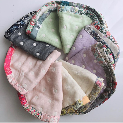 ◇matibari◇約26×28㎝ーリバティパッチワークと6重ガーゼの