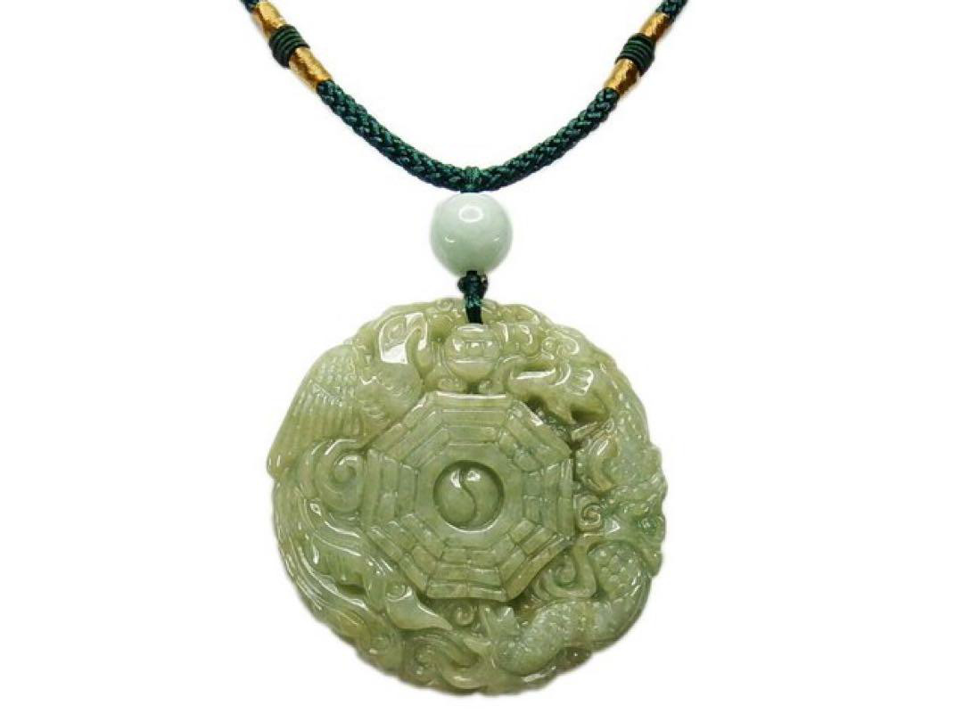 龍鳳呈祥八卦草緑色本翡翠ジェダイトペンダント天然石紐ネックレス風水物