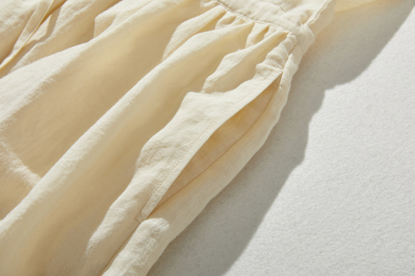 引人注目的蕾絲長裙，100% 亞麻，淺黃色，240325-2 第9張的照片