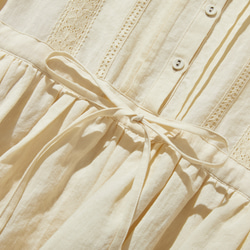 引人注目的蕾絲長裙，100% 亞麻，淺黃色，240325-2 第6張的照片