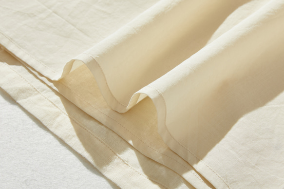 引人注目的蕾絲長裙，100% 亞麻，淺黃色，240325-2 第12張的照片