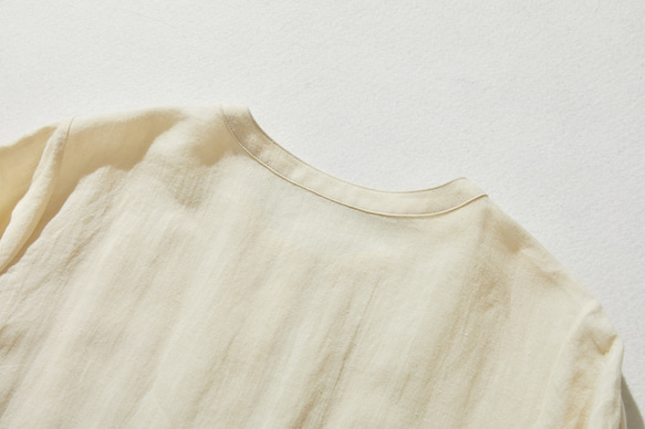 引人注目的蕾絲長裙，100% 亞麻，淺黃色，240325-2 第11張的照片