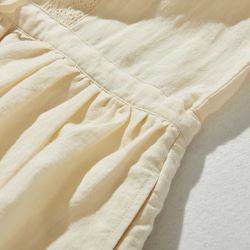 引人注目的蕾絲長裙，100% 亞麻，淺黃色，240325-2 第8張的照片