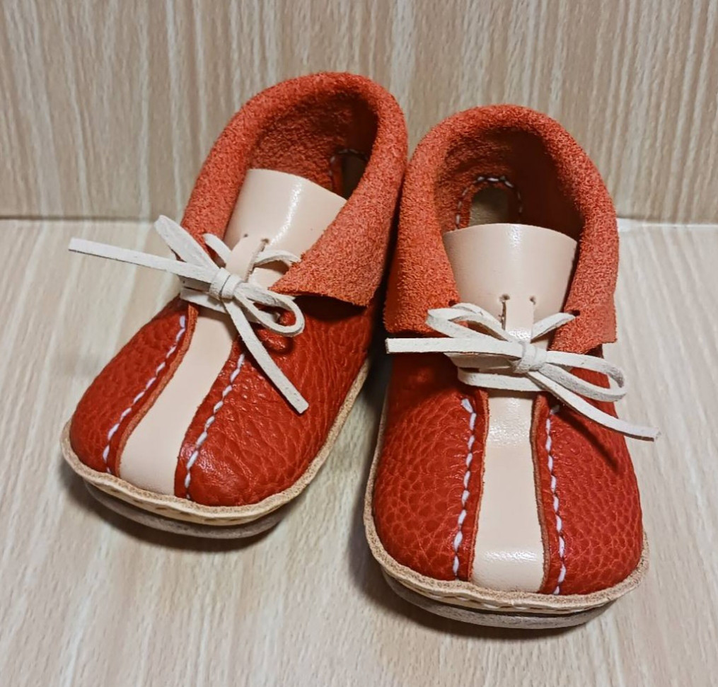 ベビーシューズ　革