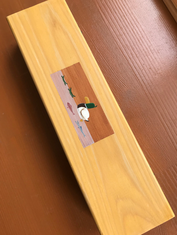 食卓に置ける箸箱　鴨と笹船　カトラリーケース　メガネ入れ　小物入れ　蓋付き木製　少人数用 4枚目の画像