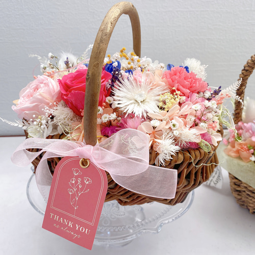 薔薇とカーネーション プリザーブドフラワー 花籠 フラワーバスケット