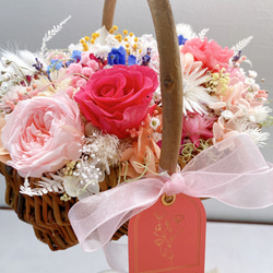母の日ギフト　薔薇とカーネーション　プリザーブドフラワー　花籠　フラワーバスケット　アレンジメント　お祝い　開店祝い 7枚目の画像