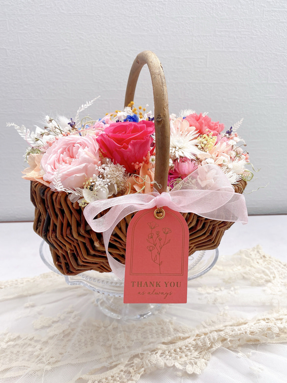 母の日ギフト　薔薇とカーネーション　プリザーブドフラワー　花籠　フラワーバスケット　アレンジメント　お祝い　開店祝い 4枚目の画像