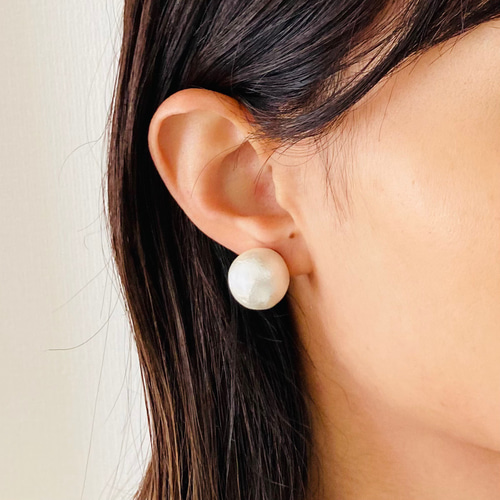 16mm 大ぶりコットンパールのシンプルピアス/イヤリング フォーマル