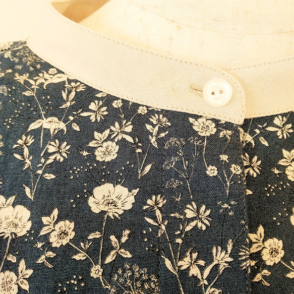 Botanical flower blouse ネイビー Ｍ～Ｌサイズ 4枚目の画像