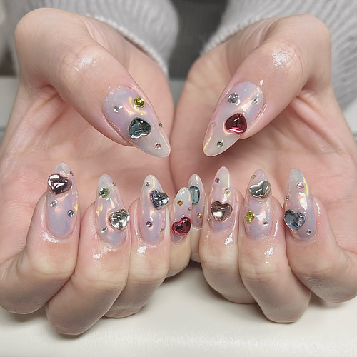 No.103】オーロラカラフル ハート ネイルチップ 個性派 ゴテゴテ 埋め  