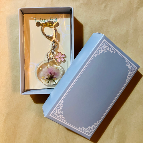 桜 キーホルダー レジン調 幸運が舞う : テンマヤ - 通販