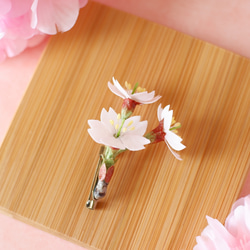 和紙の花 ブローチ『桜（ソメイヨシノ）』 和紙アクセサリー 2枚目の画像