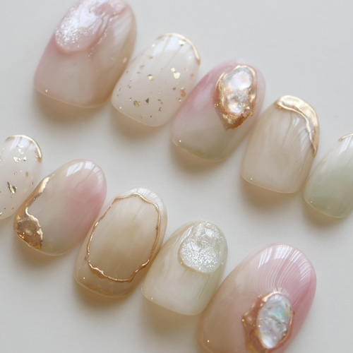 ふわふわニュアンス ネイルチップ ニュアンス ブラウン ネイルチップ 茶色系 乳白色 金 ゴールド