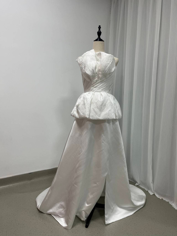 送料無料！パーティードレス フロントスリット ビスチェドレス ベア  