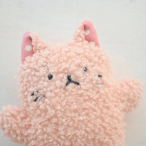 いちごミルクなベビうさぎちゃん&猫ちゃん（いちごポシェット付き