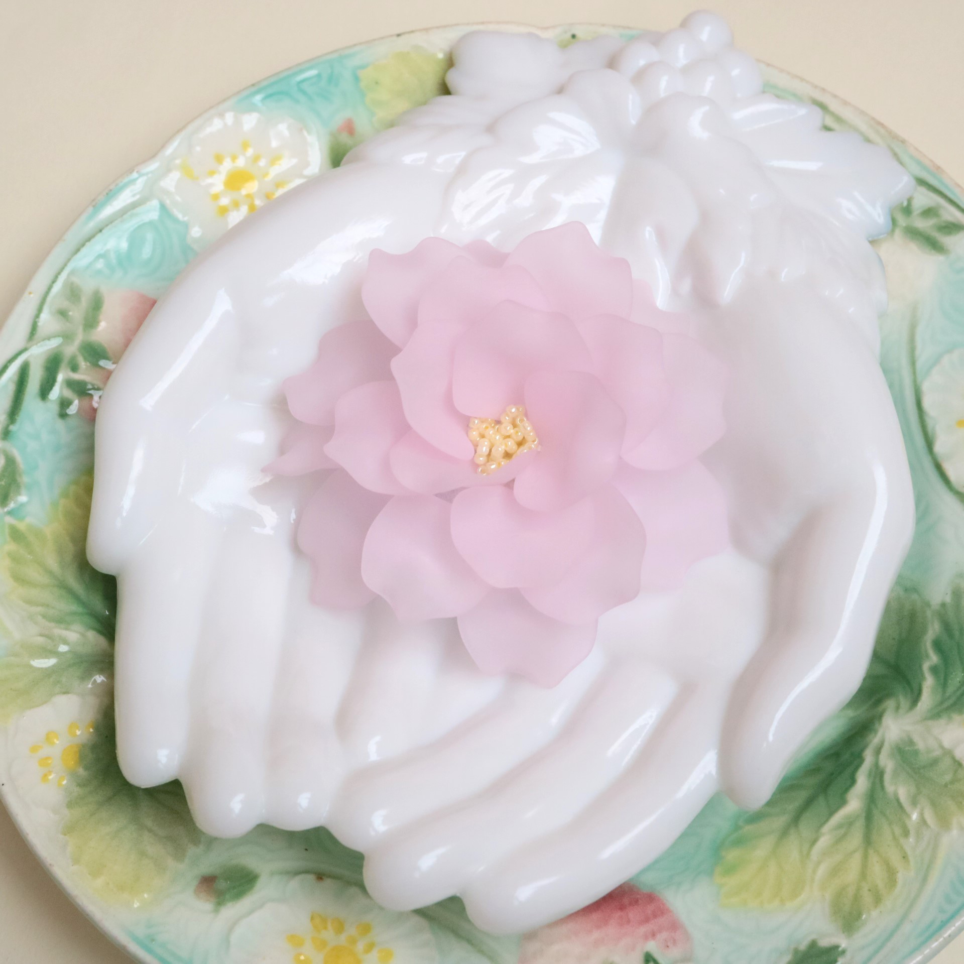 芍薬のコサージュ（ピンク）＊大輪 ピオニー 花 フラワー ブローチ 