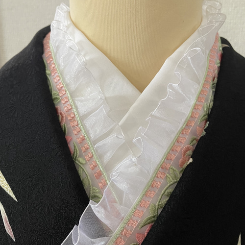 重ね襟 白 刺繍 パール装飾 重ね襟 白 刺繍 パール装飾