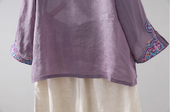 【受注制作】刺繍 リネンシャツ ナチュラル .ゆったりブラウス.ラミー麻.トップス レデイース　大人可愛い　 11枚目の画像