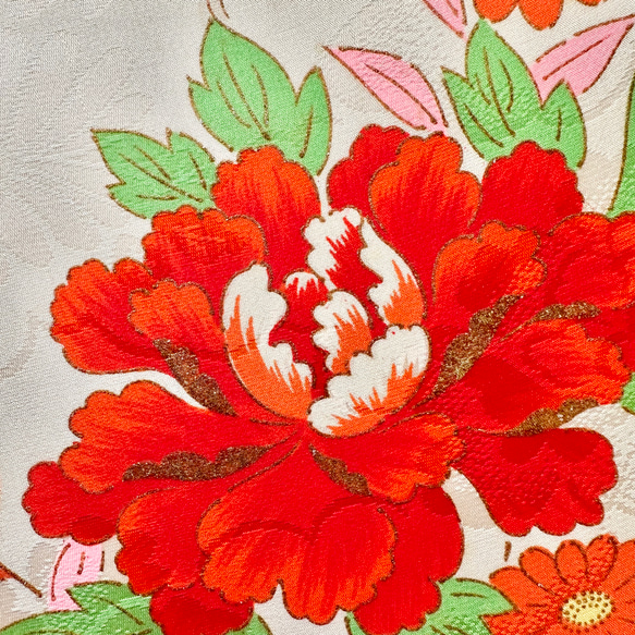 着物のミニファブリックパネル　アンティーク　赤に牡丹（4枚セット）着物リメイク　インテリア　古民家　壁飾り　和室　日本 5枚目の画像