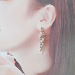 揺れるたび爽やかオーロラスズランピアス/イヤリング 5枚目の画像