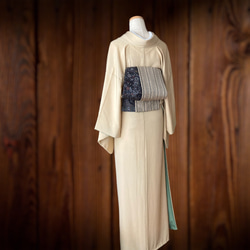 *和服布料* 成人平子帶由條紋春亞紡和大島春亞紡製成，半寬。長435cm。 第2張的照片