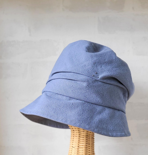 ゆったり キャスケット くしゅくしゅ ブルー 被りやすい 大人かわいい 洗える帽子 深め M 綿麻 ナチュラル 3枚目の画像