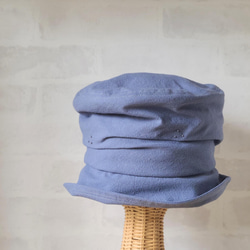 ゆったり キャスケット くしゅくしゅ ブルー 被りやすい 大人かわいい 洗える帽子 深め M 綿麻 ナチュラル 4枚目の画像