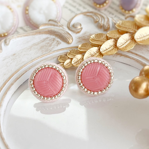 ピンク vintageボタン キャンディみたいなピアス イヤリング