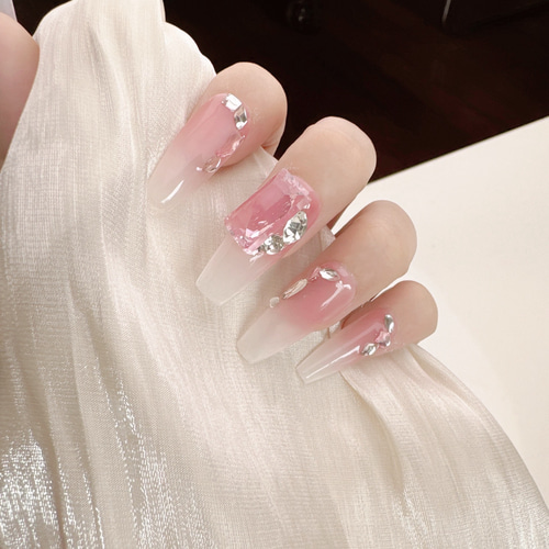ネイルチップ 現品 ピンク 大人 前撮 振袖 成人式 気質 卒業式 可愛い  