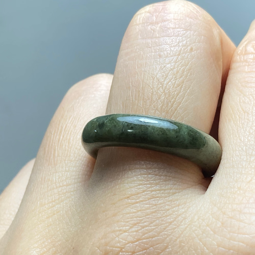 L5-148 美品 海藻 19.5号 ミャンマー産天然 A貨 本翡翠 くりぬき